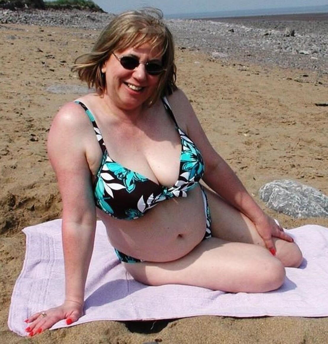 Milf Granny Swimmsuit Bikini 