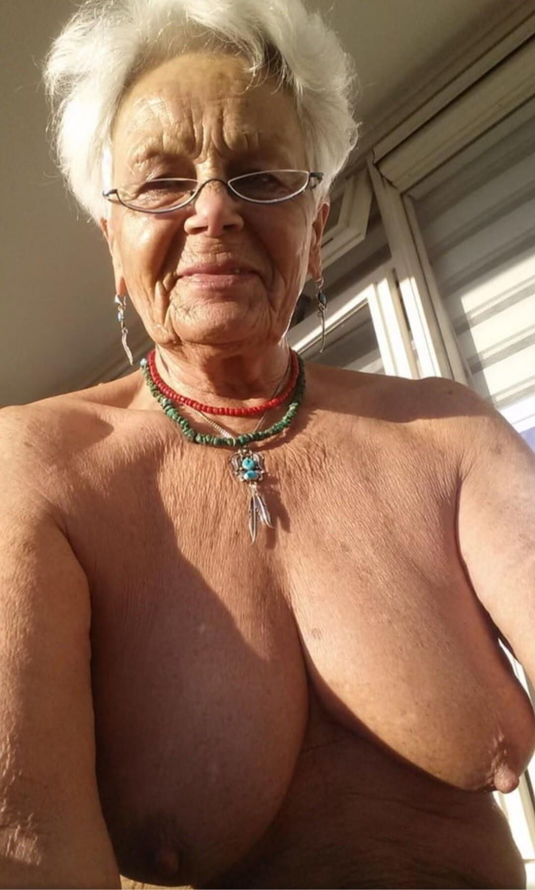 Granny yo for your daily wank 