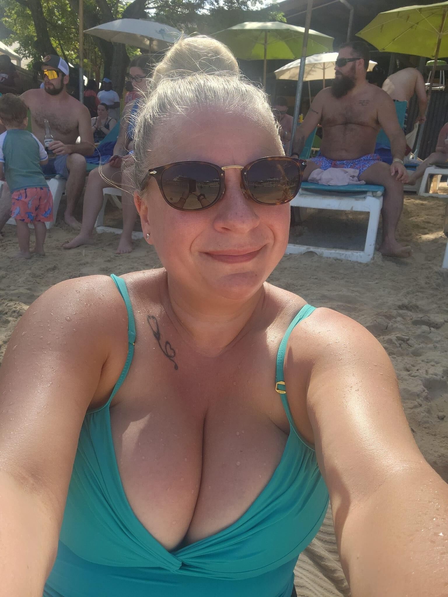 MILF WITH BIG TITS