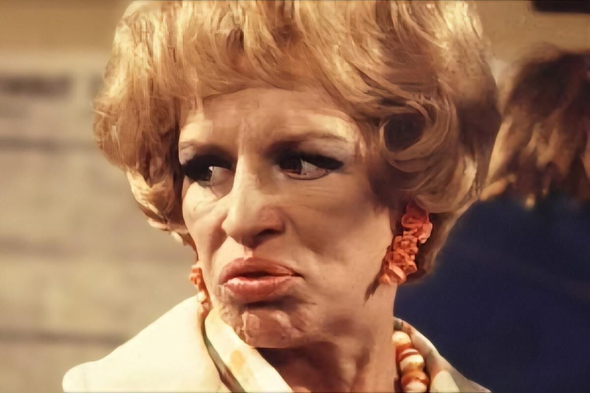 Yootha Joyce-Mischung