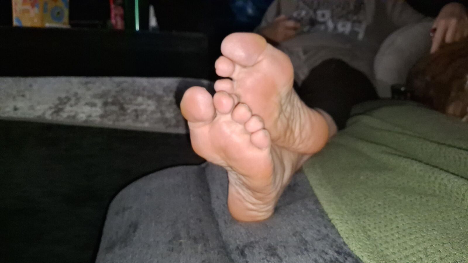 My Girlfriends sweet size feet