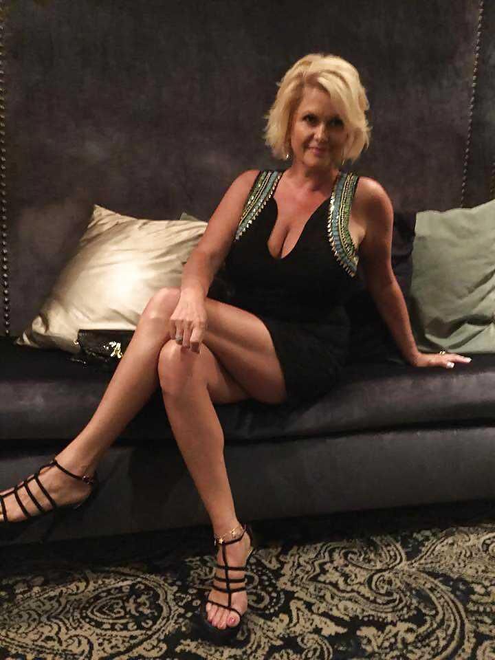 blonde milf milky