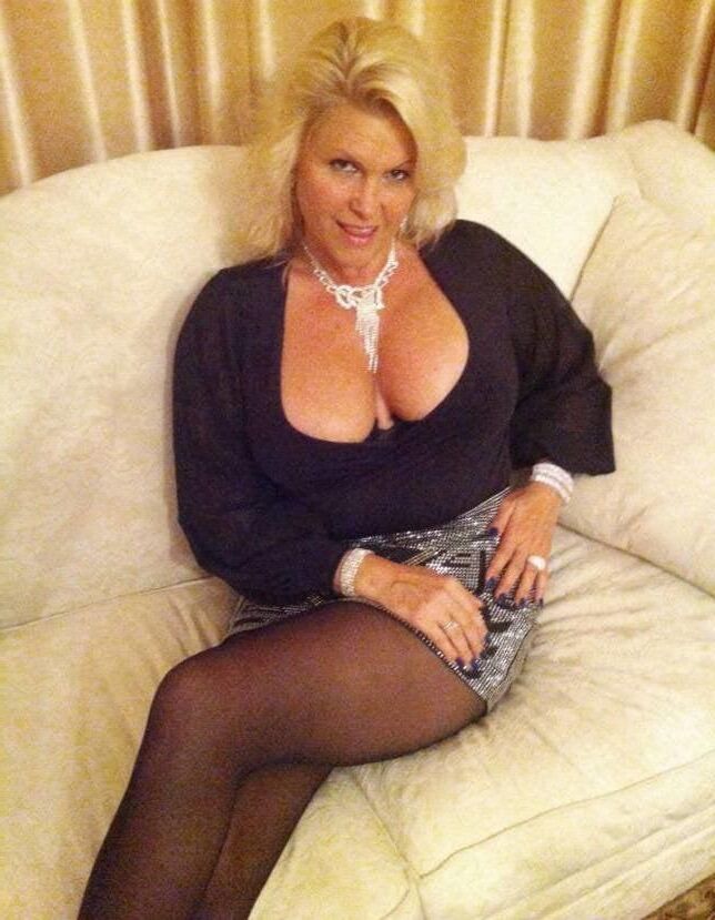 blonde milf milky