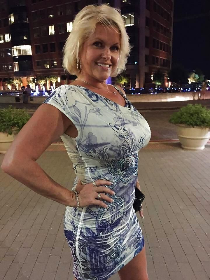 blonde milf milky