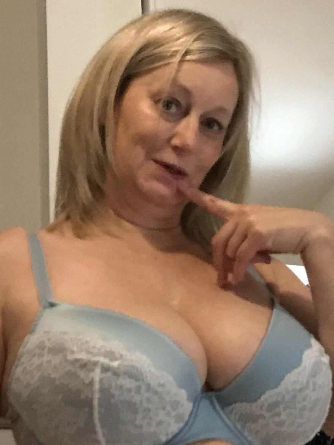 Claire Mature UK Slut Wife