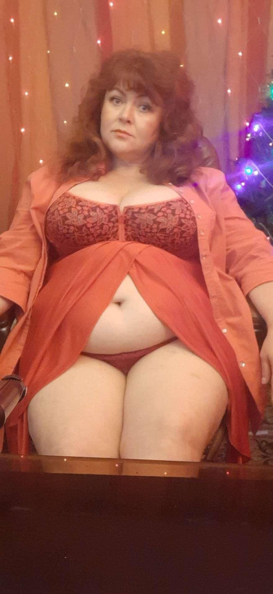 BBW Redhead reifen Natalia aus Moskau bekannt als Queenohxxxl