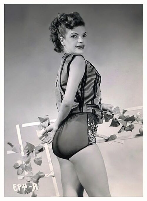 Vintage Bonnie Bell C