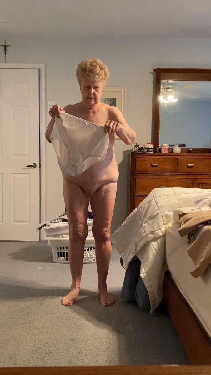 MATURE MILFS GRANNY 🩷🩷🩷