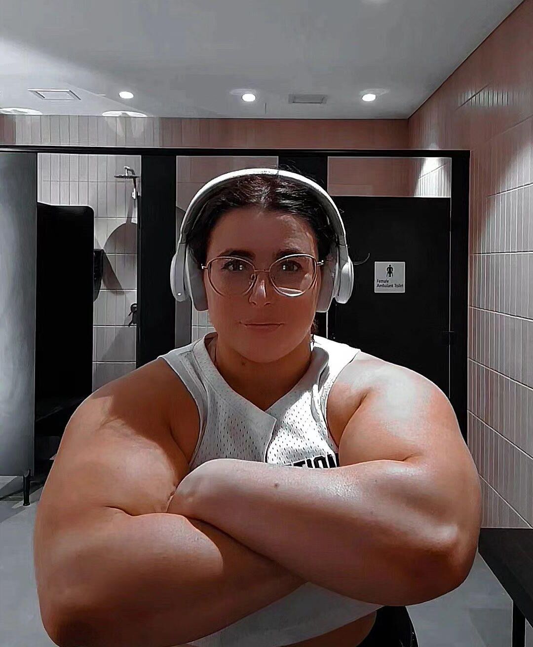 Muscle Girls Thicc, mächtige, sexy Pawgs!