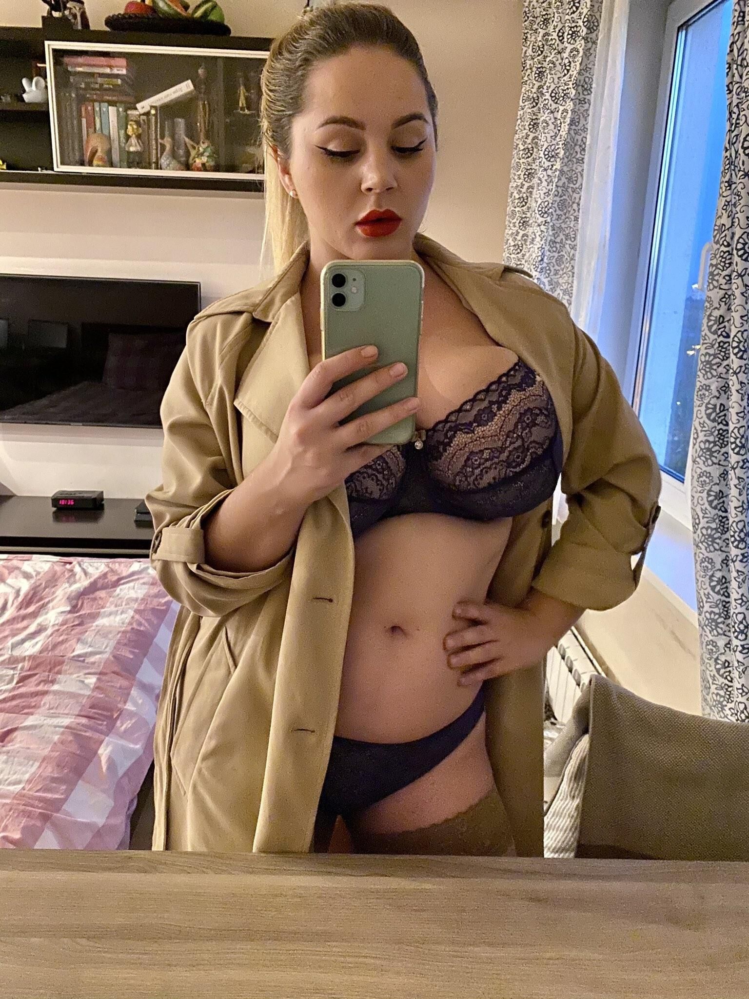 Son, do you like my lingerie? SELFIE