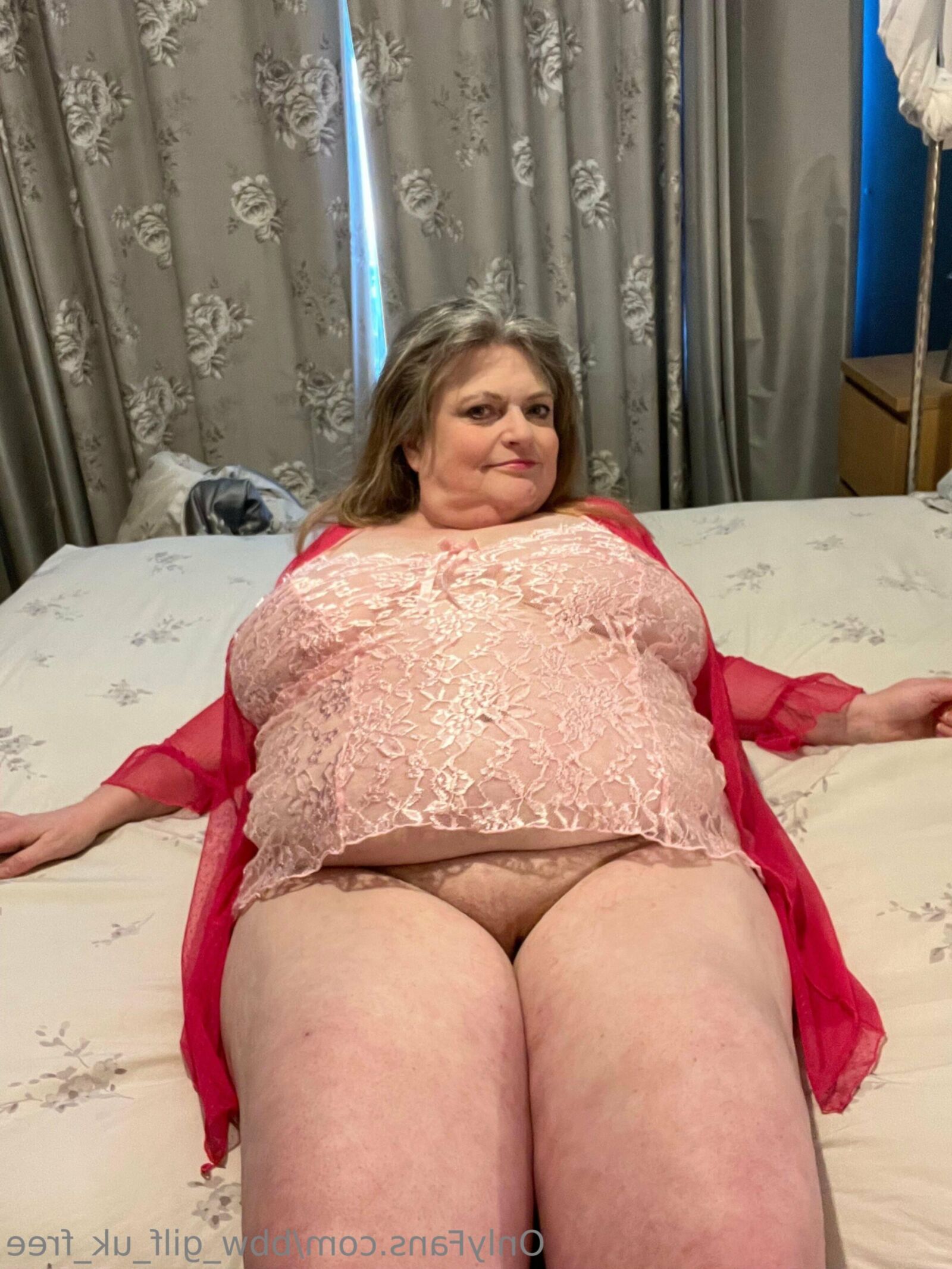 HOT BBW GILF