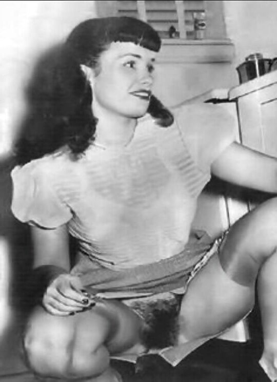 Vintage Betty Page Pussy peluda