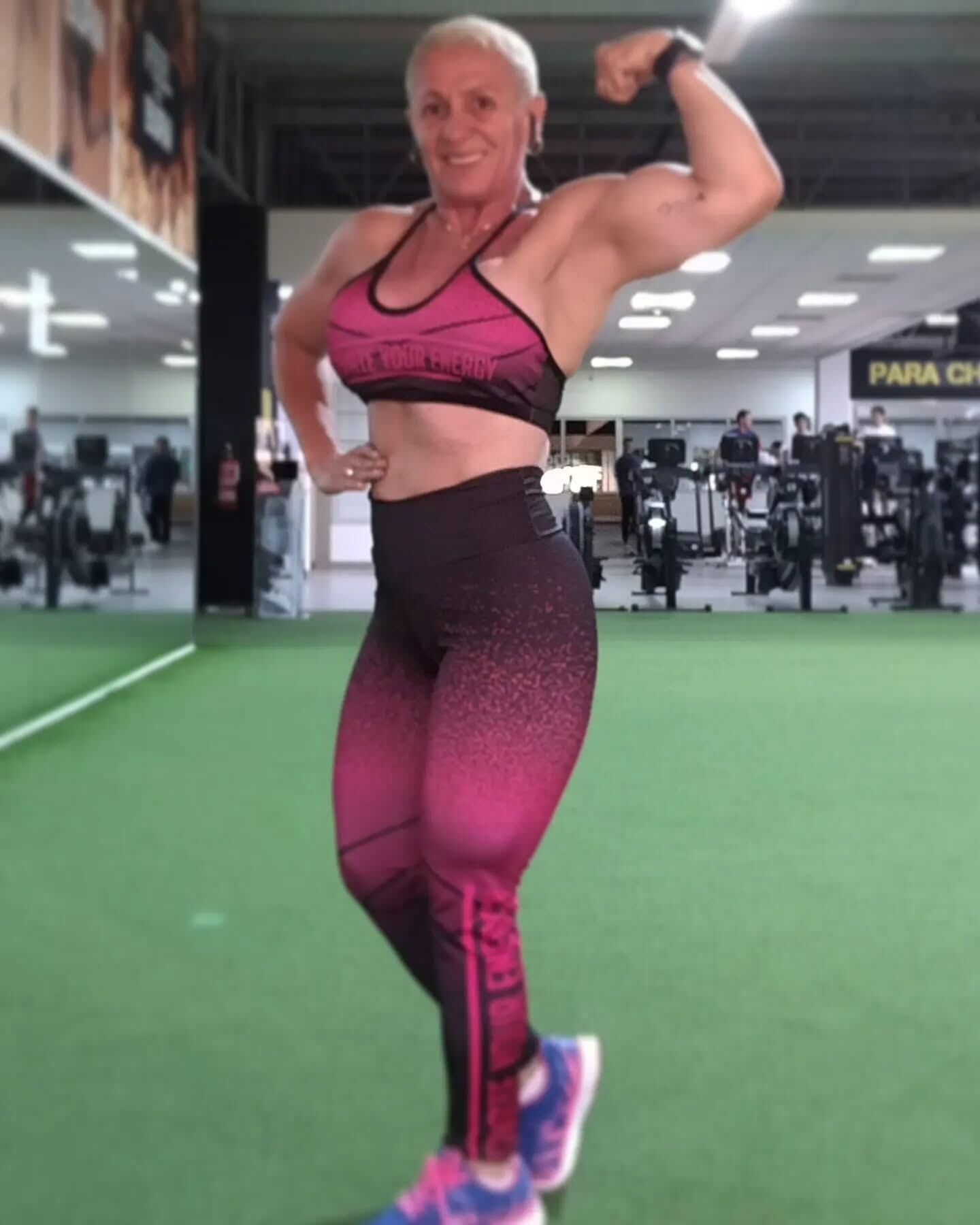 Another Muscle GILF