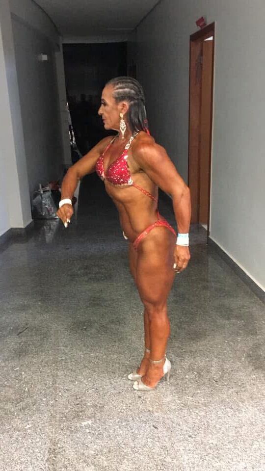 Another Muscle GILF