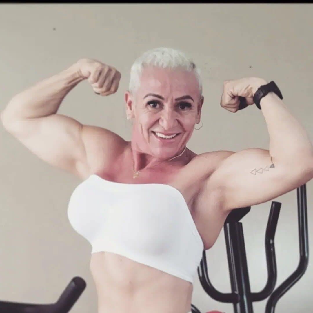 Another Muscle GILF