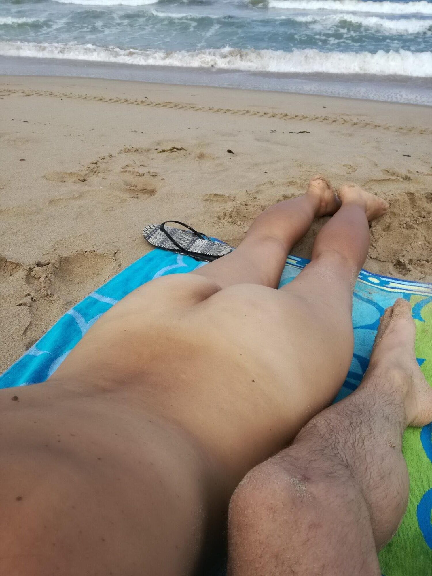 Nudes de plage de couple mature