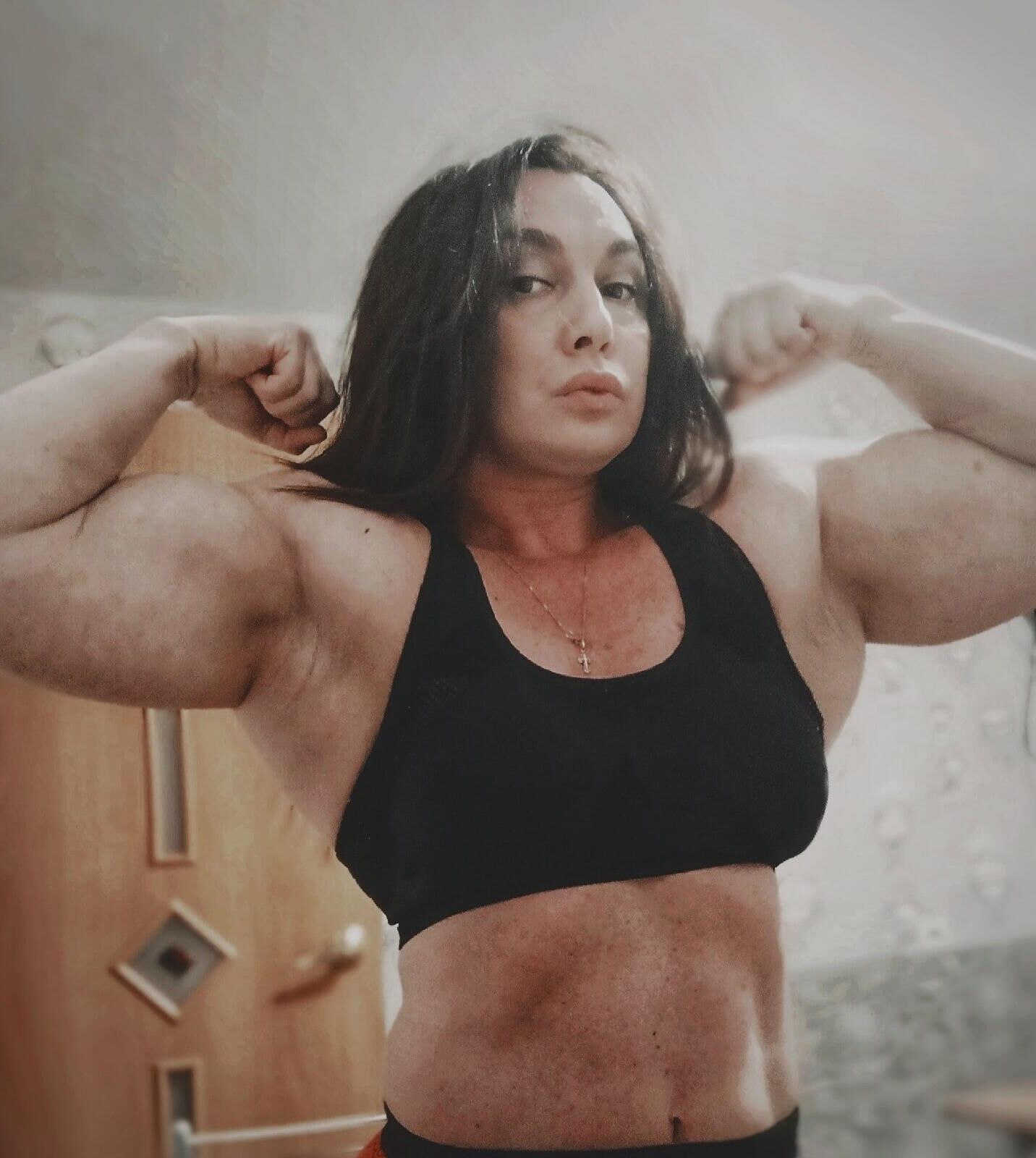 Muscle Girls Thicc, Pawgs poderosos e sexy!