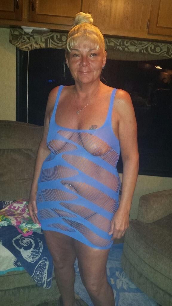 Granny/Mature Braless Babes ()