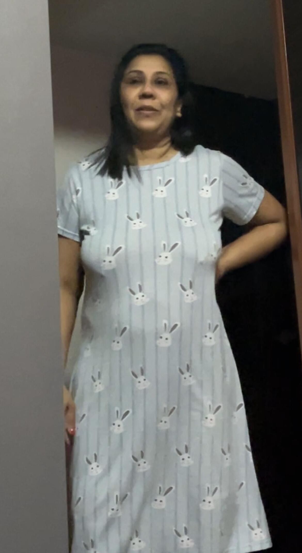 Sexy Busty Indian Milf