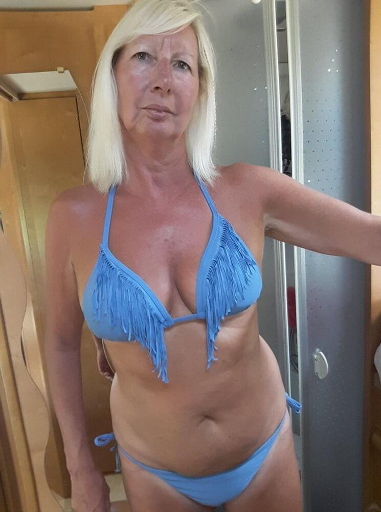 Milf Oma Swimmsuit Bikini