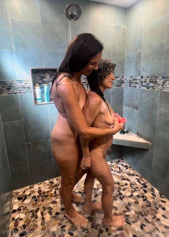 Aunt and friend 