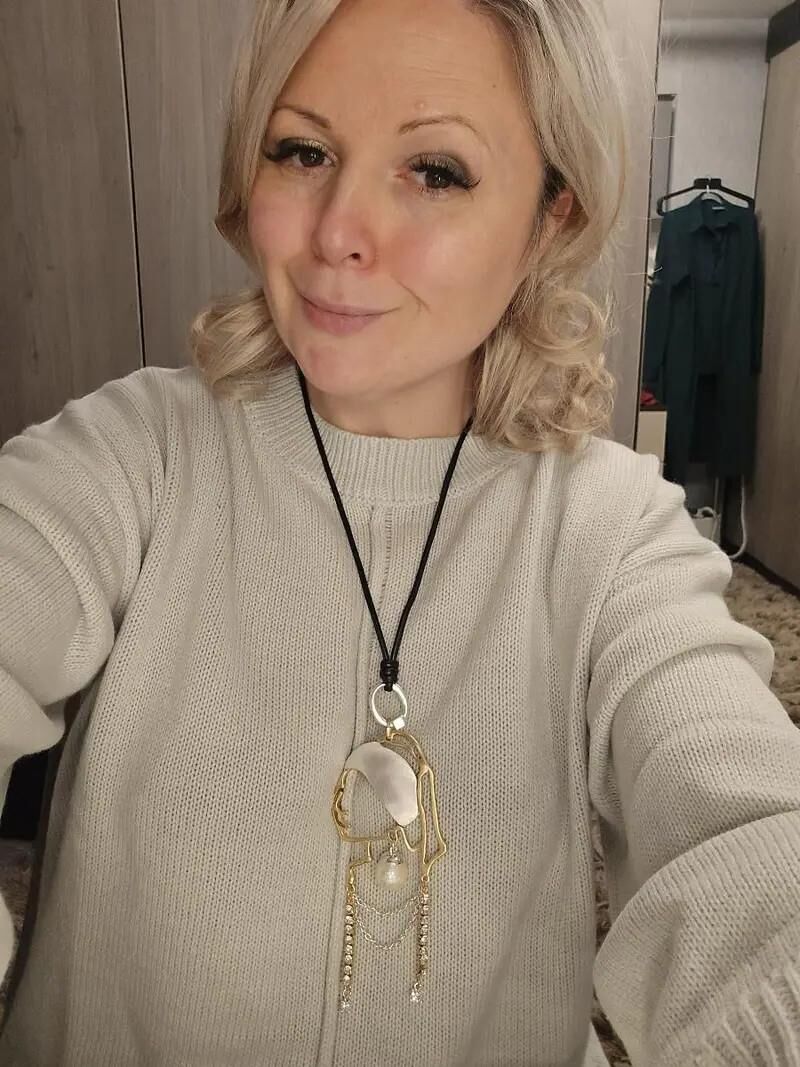 Busty Sexy Sexy Mature MILF