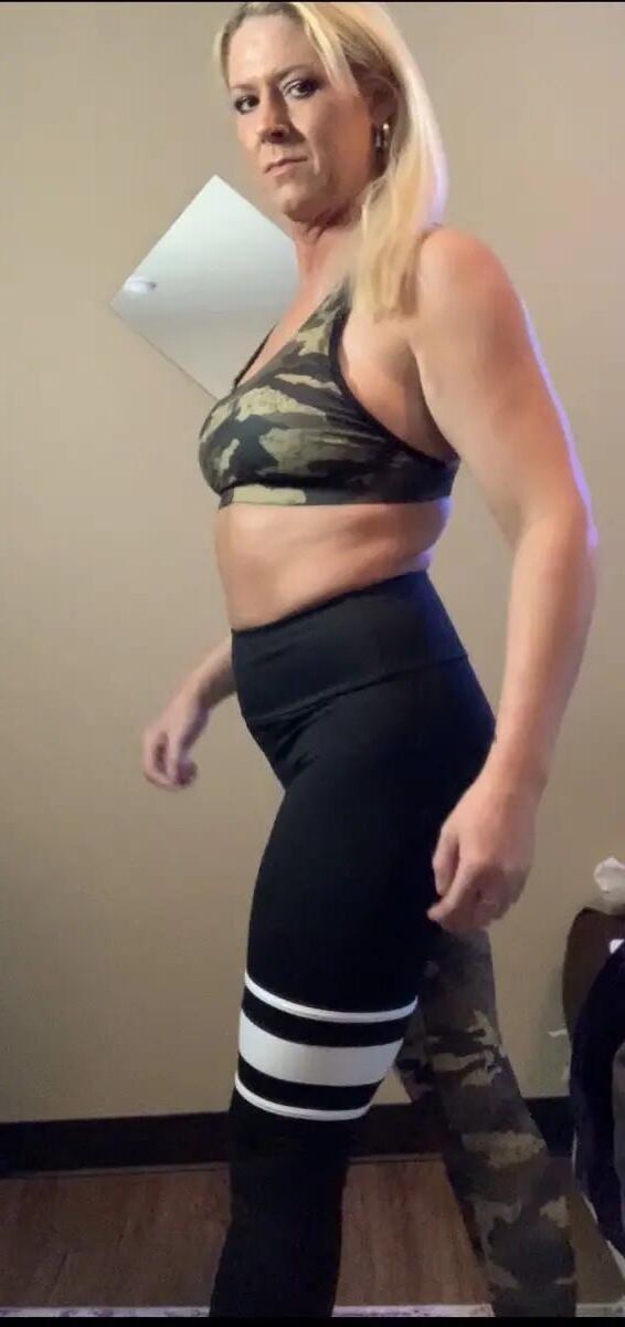 sexy hot slim busty slut