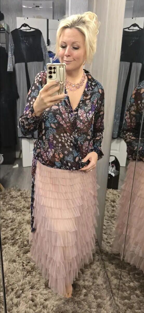 Busty Sexy Sexy Mature MILF