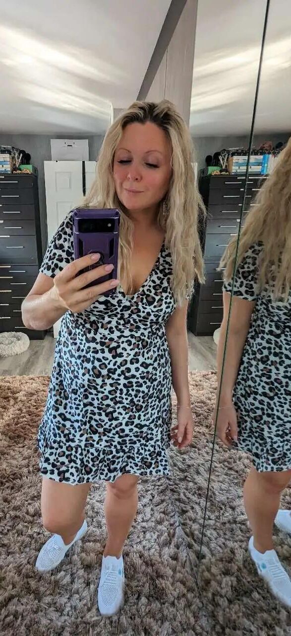 Busty Sexy Sexy Mature MILF