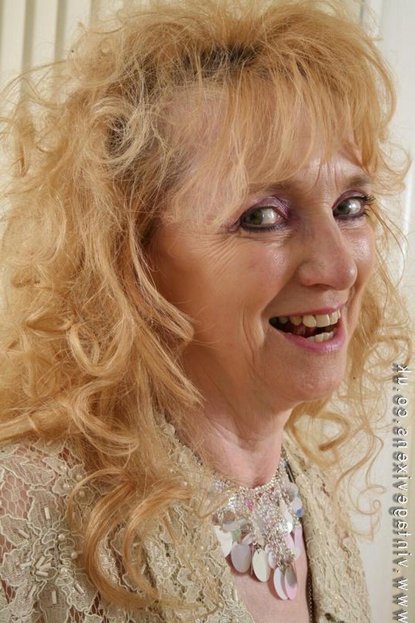 Vintagevixens Arlette