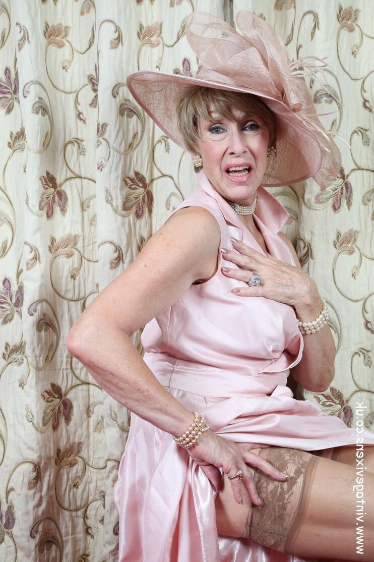 Vintagevixens anistasia