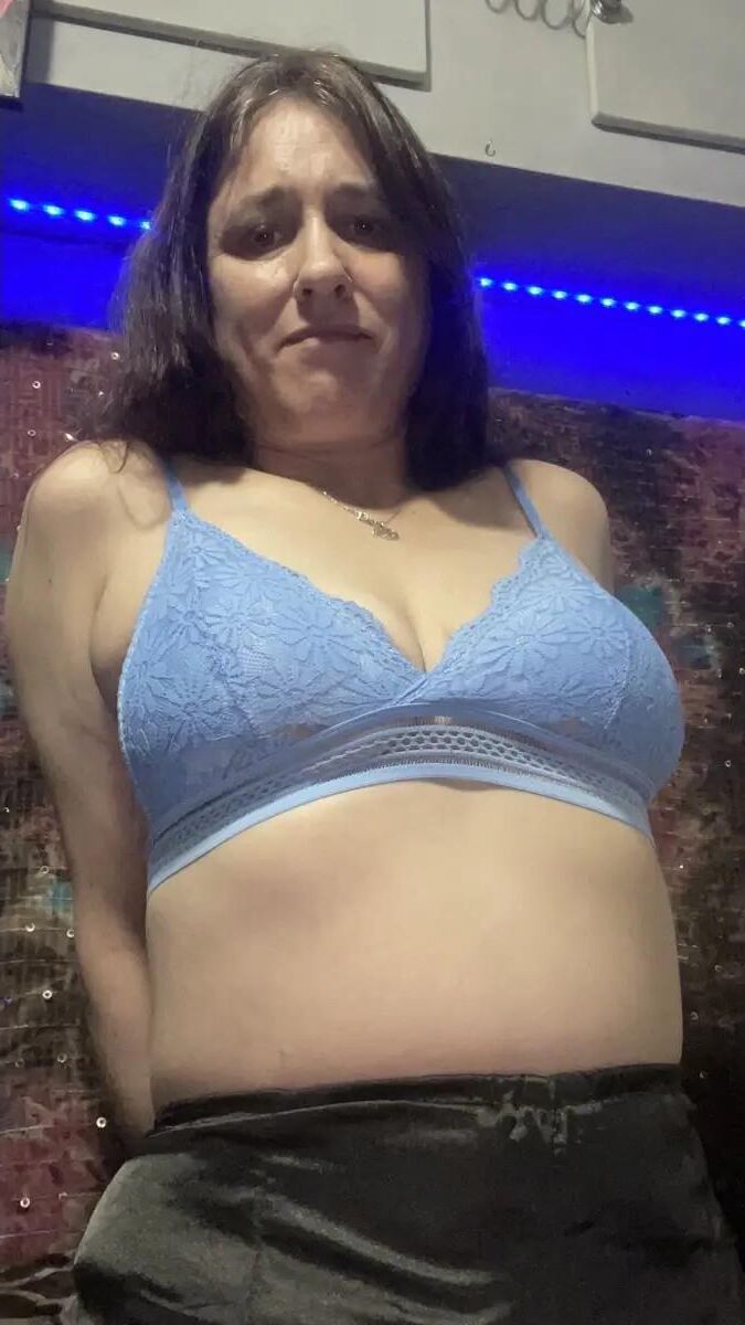 sexy mature slut 