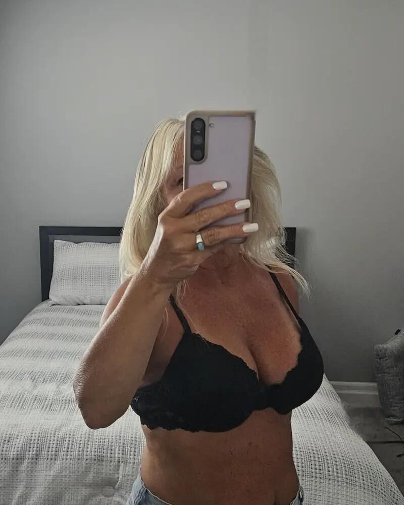 Vagata peituda sexy madura