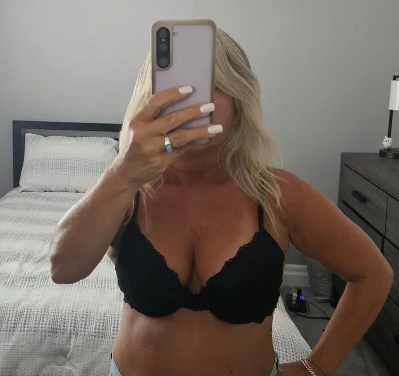 Vagata peituda sexy madura
