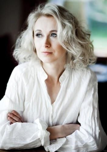 Linda escritora polonesa Manuela Gretkowska