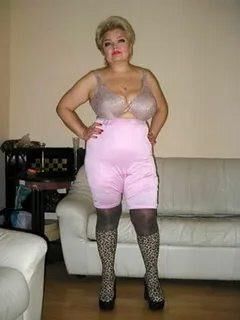 Mulheres Luv em cintos