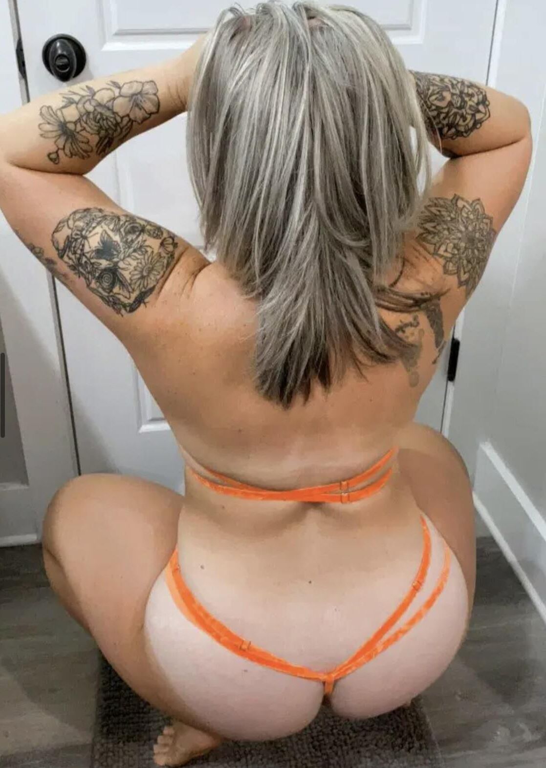 Curvy Milf