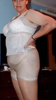 Mulheres Luv em cintos