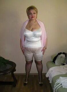 Mulheres Luv em cintos