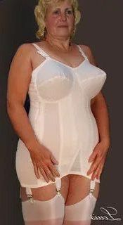 Mulheres Luv em cintos
