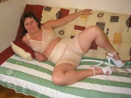 Mulheres Luv em cintos