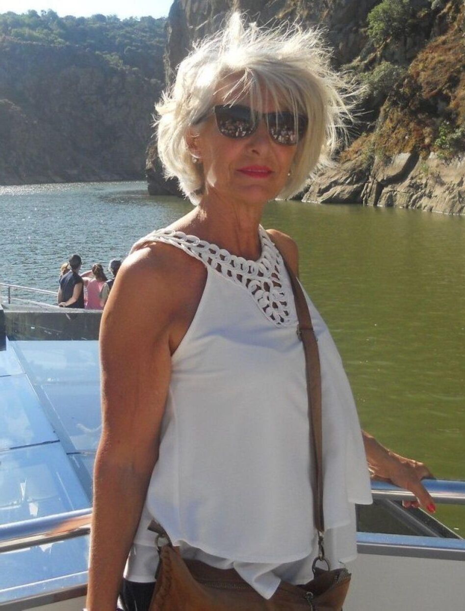 Mature + granny sunglasses 
