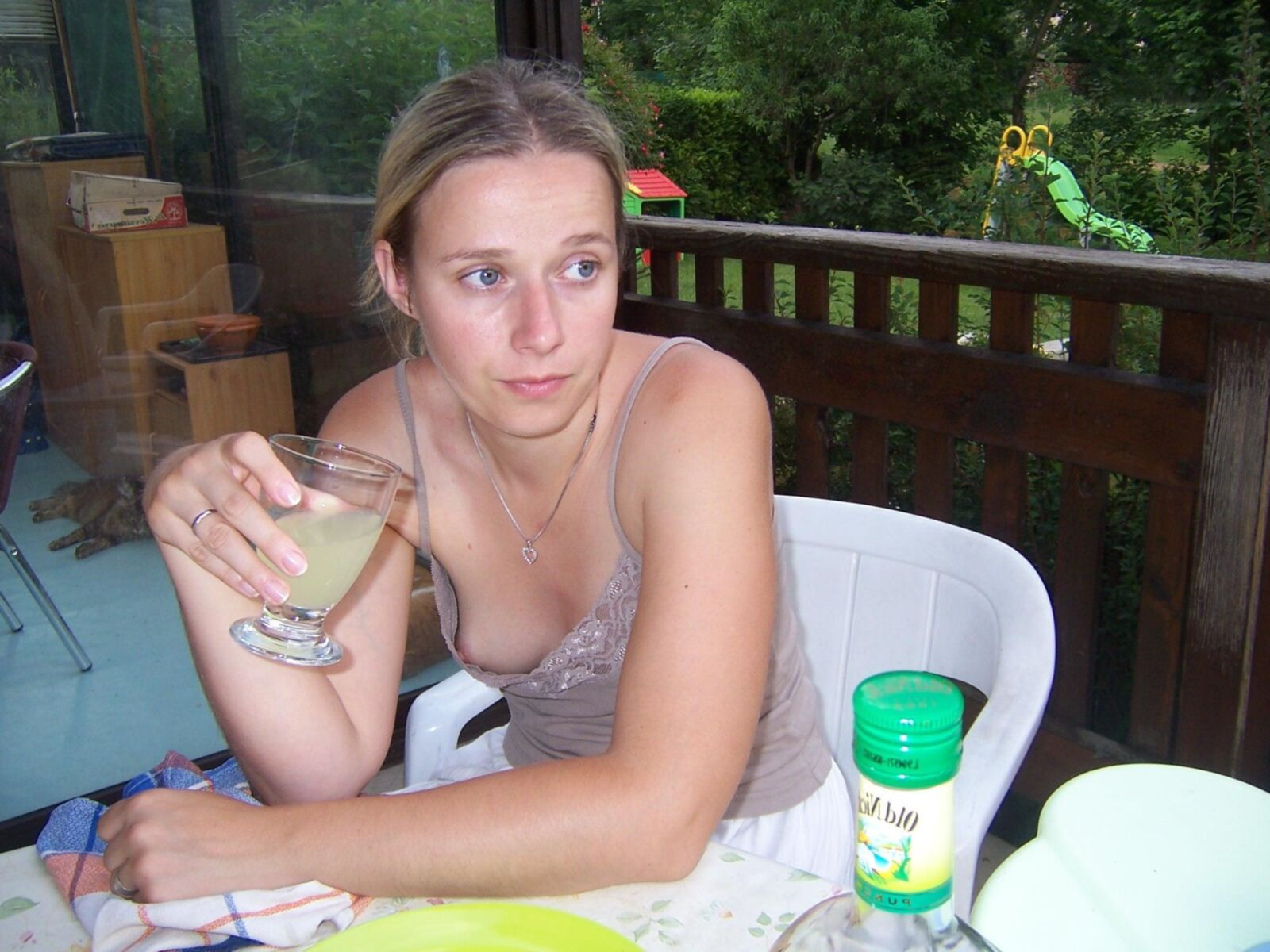 Blondes girls with small tits ! ()