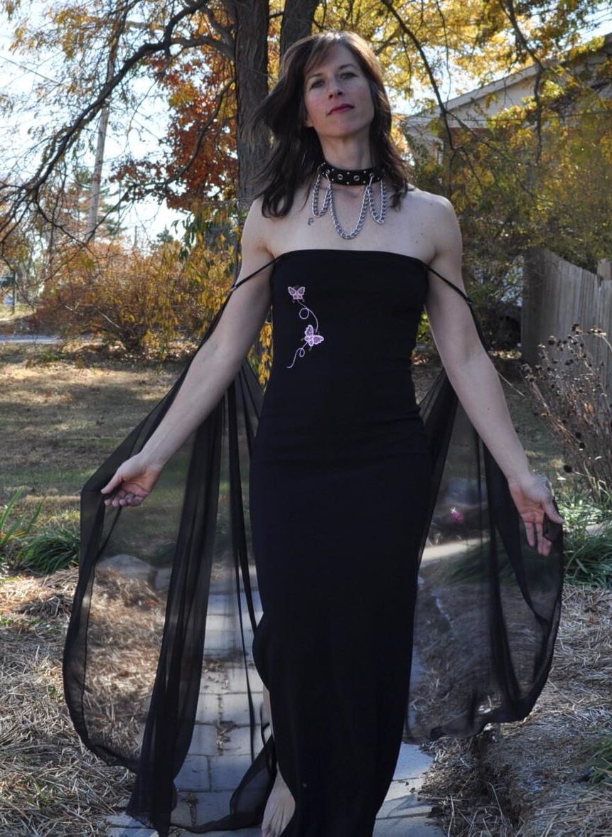 gothic wife
