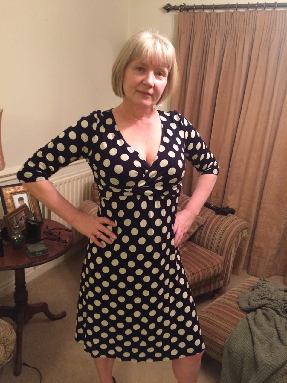 Sexy Louise from Staffordshire UK Nurse