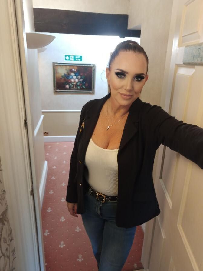 Unfaithful Amateur MILF