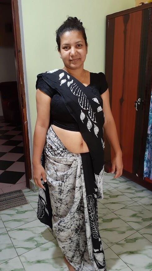Sri Lankan Aunty Dhanushika