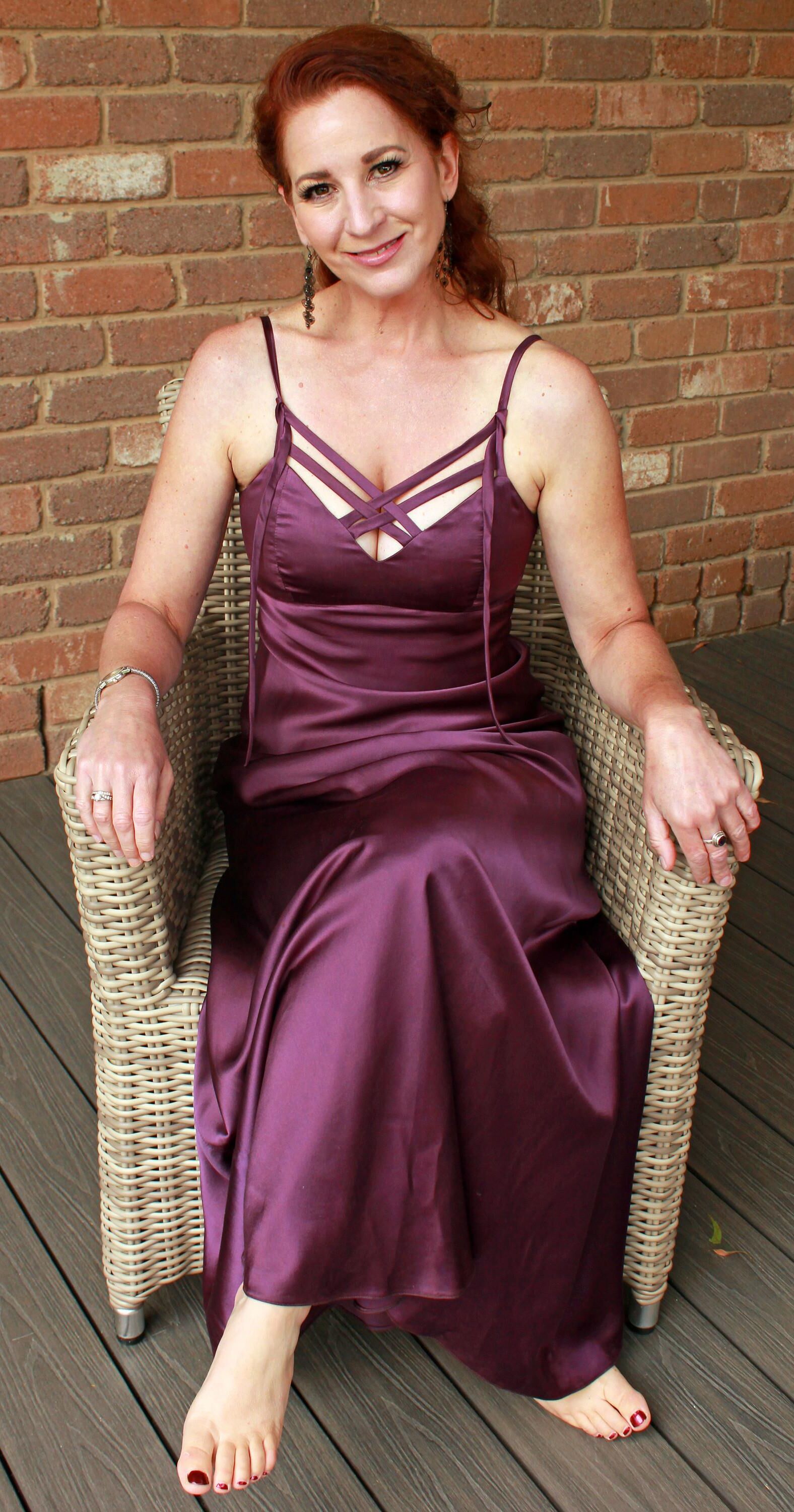 Mature fuckpig in purple satin (NN)