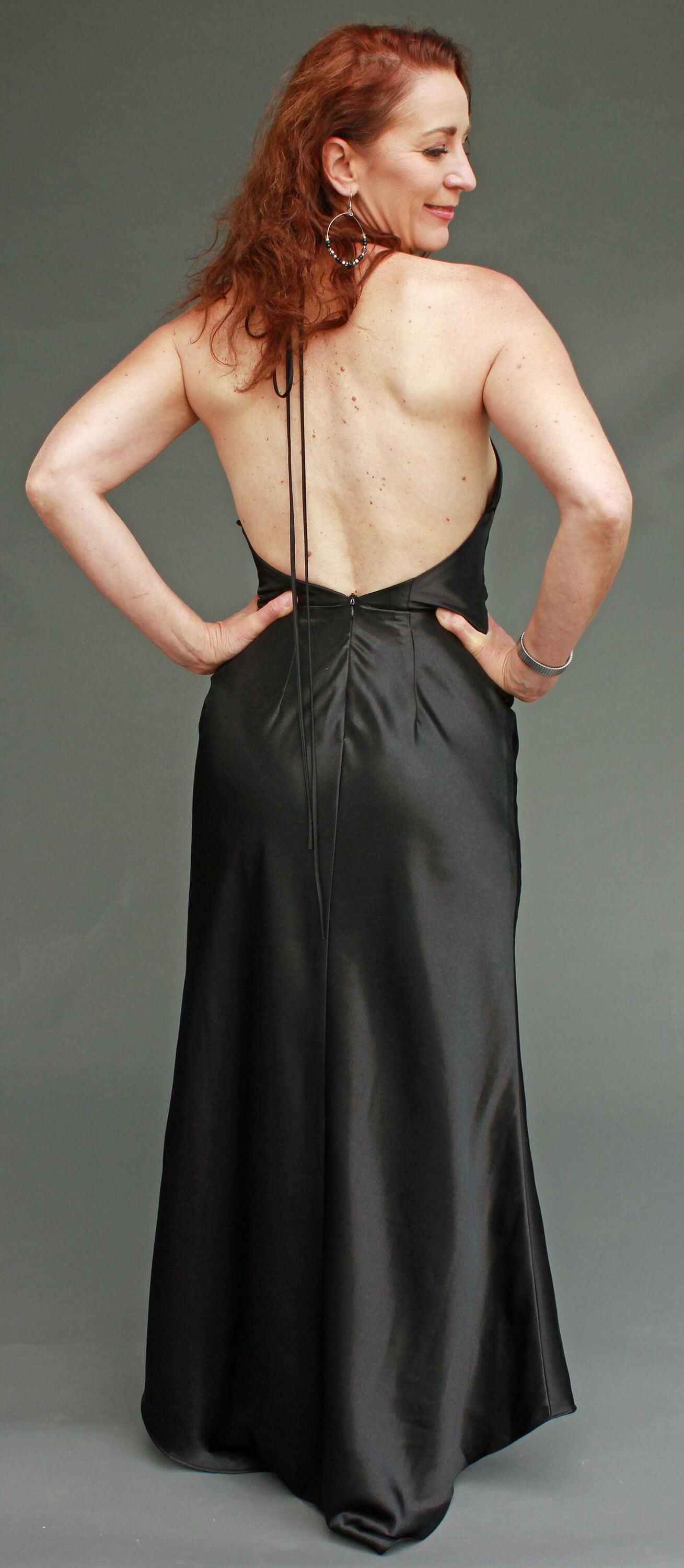 Mature fuckpig in black satin (NN)