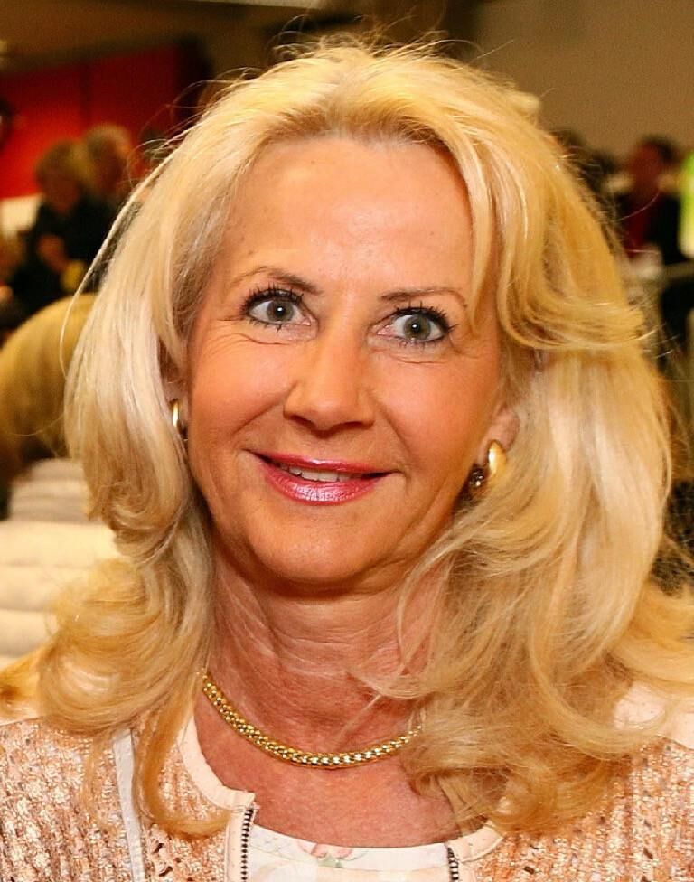 Faces mâture granny ( only blondes ) 